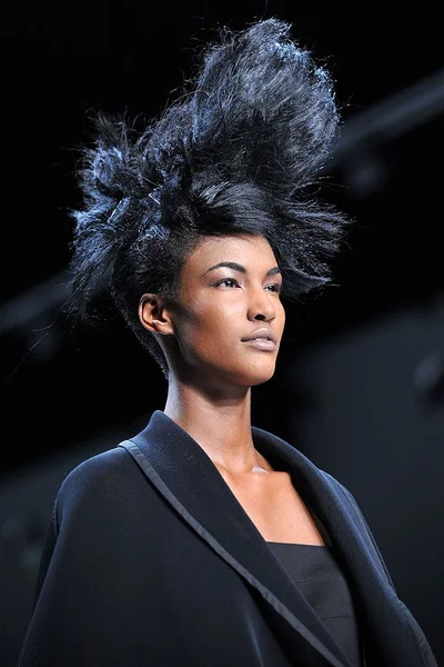 Look 28